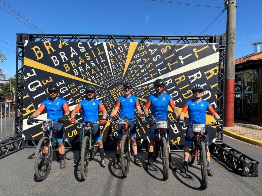 Ciclistas patrocinados pela GP Cabling participam do Festival Brasil Ride​